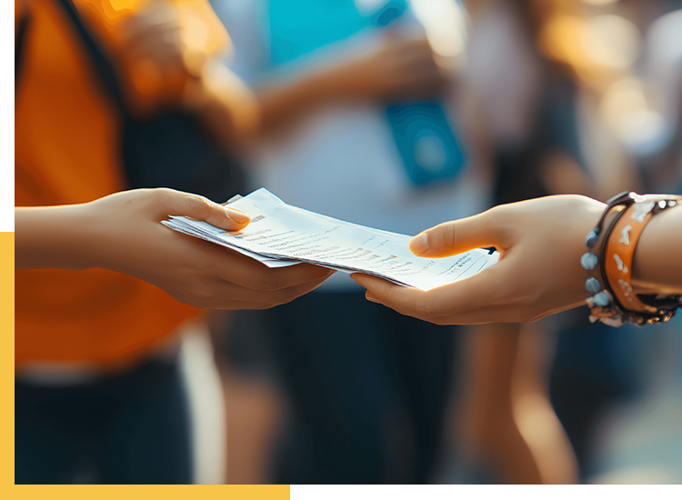 échange de flyers lors d’un événement animé à Marseille avec la Société de distribution de prospectus,